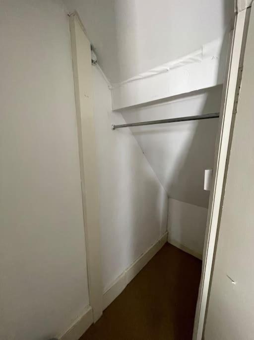 Private Guest Rooms In Tooting 런던 외부 사진