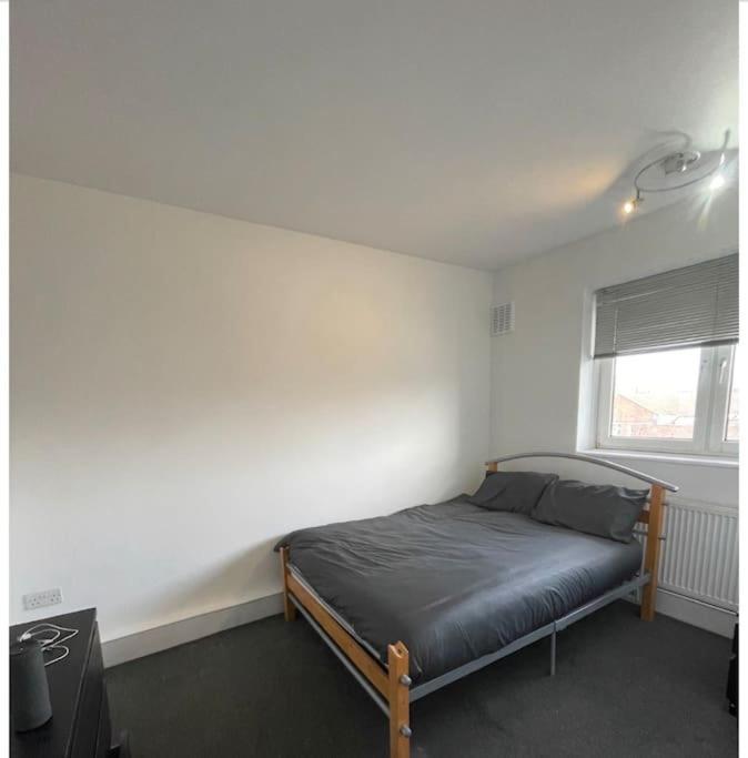 Private Guest Rooms In Tooting 런던 외부 사진